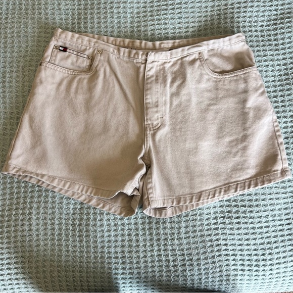 Vintage Tommy Hilfiger Jeans Shorts Womens 12 Khaki Beige Pants Y2K 2001 Preppy - Picture 1 of 8